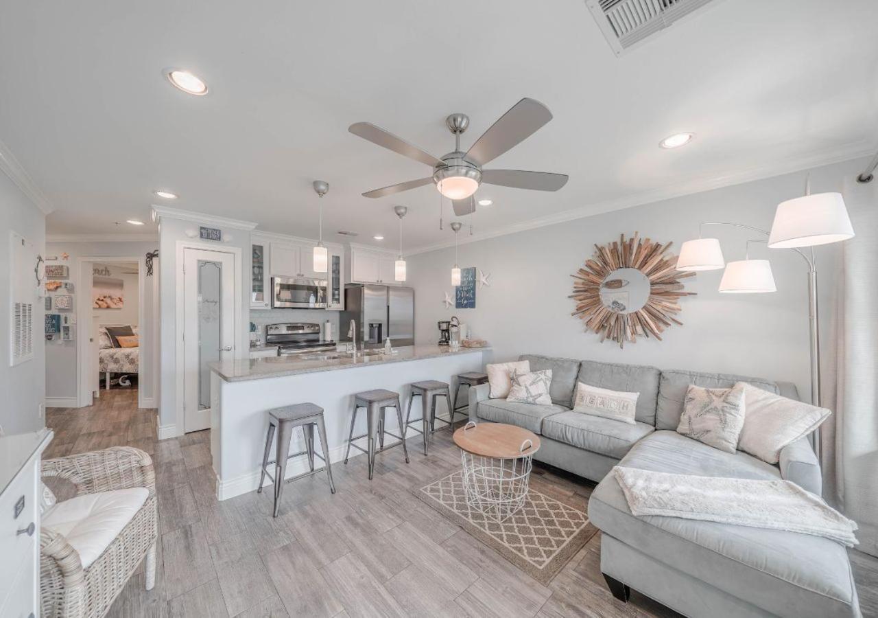 Ocean View Luxury Steps To Beach Galveston Exteriör bild